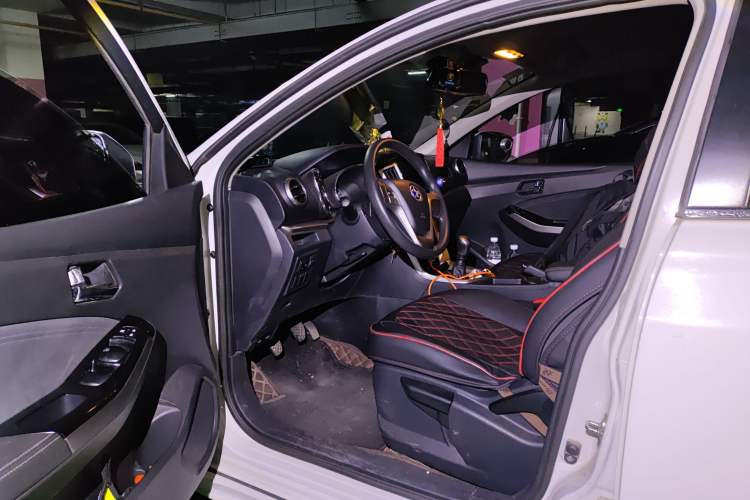 Used Venucia T70 2016 2.0L Manual RuiQu Version Driver Seat