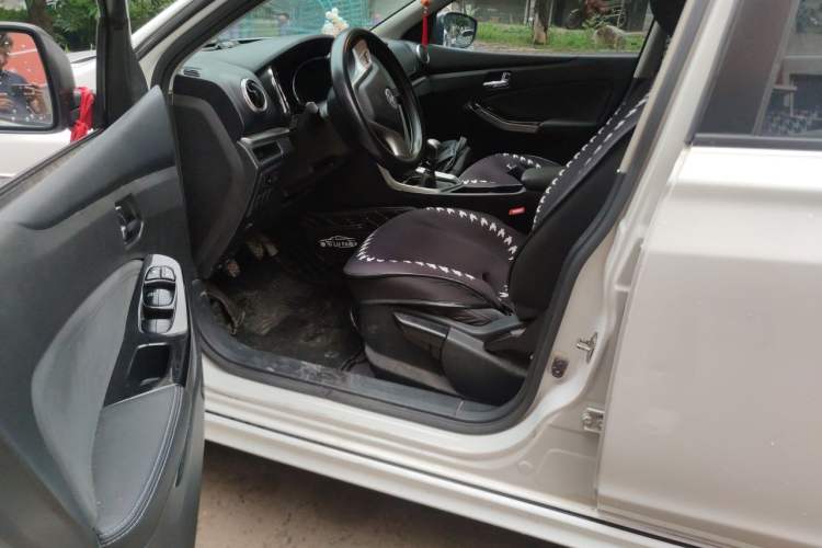 Used Venucia T70 2016 2.0L Manual RuiQu Version Driver Seat