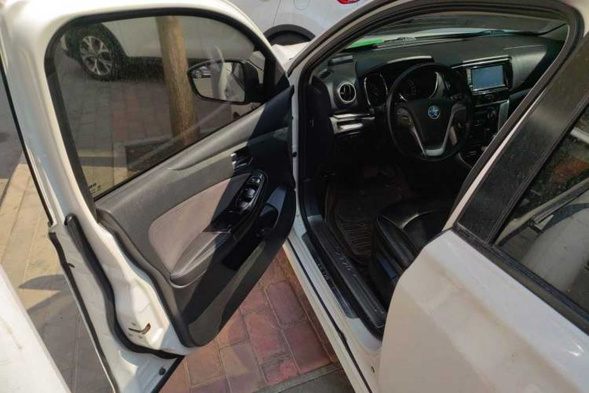 Used Venucia T70 2016 2.0L CVT Smart Edition Driver Seat