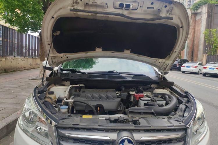 Used Venucia T70 2016 2.0L CVT Smart Choice Edition Engine Bay