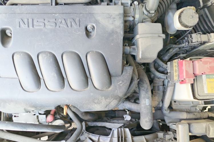 Used Venucia T70 2016 2.0L CVT Smart Choice Edition Engine Bay