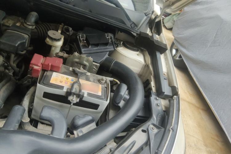 Used Venucia T70 2016 2.0L Manual RuiQu Version Engine Bay Left