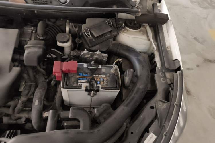 Used Venucia T70 2016 2.0L CVT Smart Edition Engine Bay Left