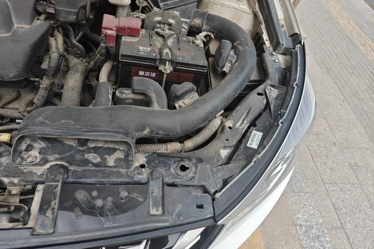 Used Venucia T70 2016 2.0L CVT Smart Choice Edition Engine Bay Left