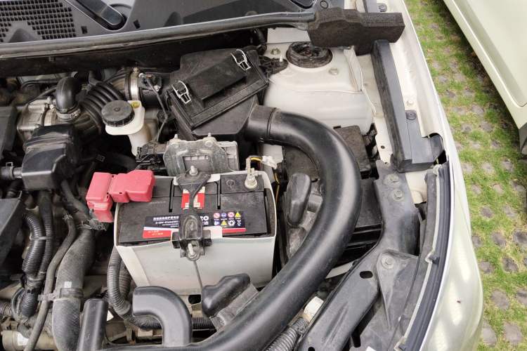 Used Venucia T70 2016 2.0L Manual RuiXiang Edition Engine Bay Left