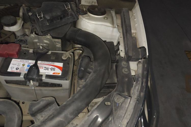 Used Venucia T70 2016 1.6L Manual Ruixing Edition Engine Bay Left