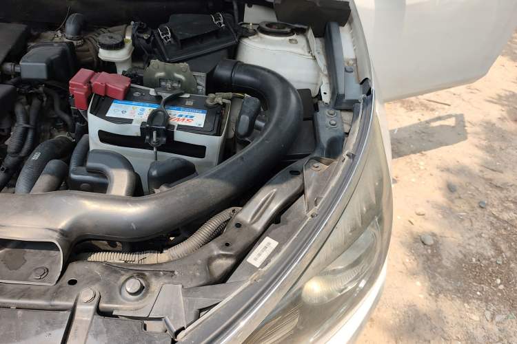 Used Venucia T70 2016 2.0L CVT Smart Choice Edition Engine Bay Left