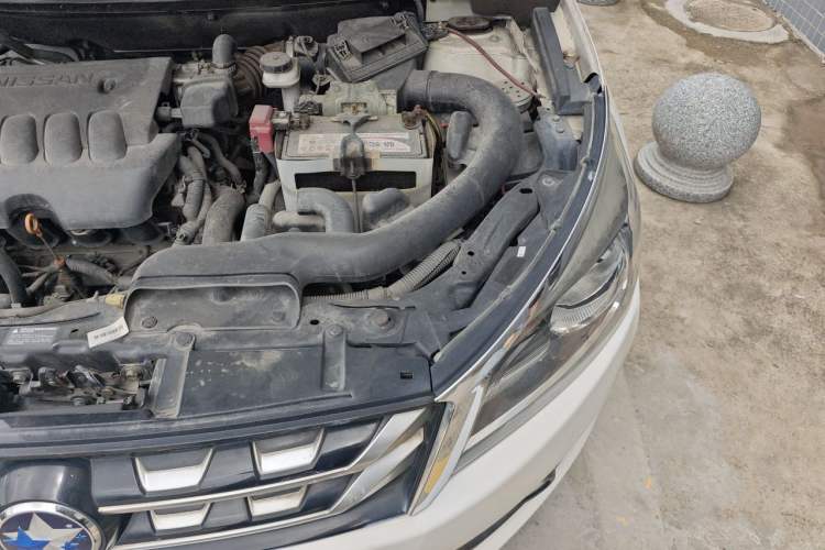 Used Venucia T70 2016 2.0L CVT Smart Choice Edition Engine Bay Left