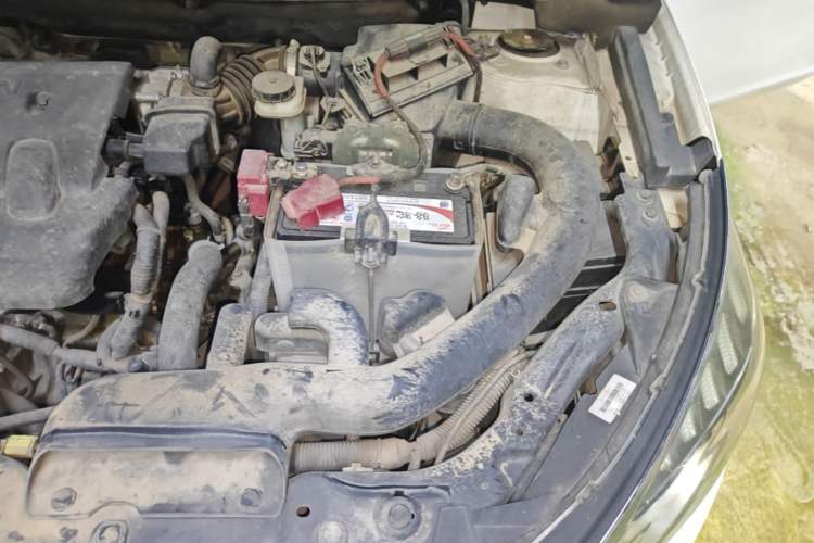 Used Venucia T70 2016 2.0L CVT Smart Edition Engine Bay Left