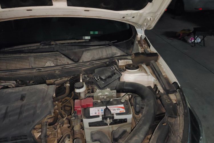 Used Venucia T70 2016 1.6L Manual Ruixing Edition Engine Bay Left