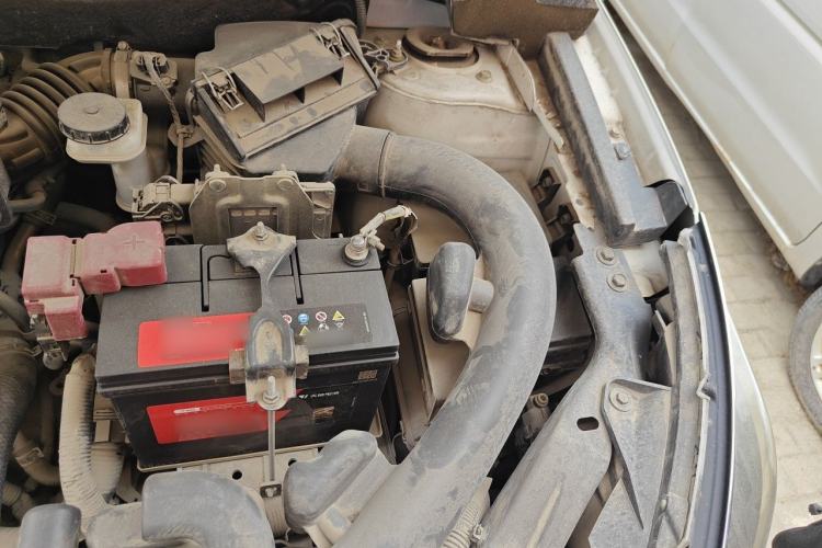 Used Venucia T70 2016 2.0L CVT Smart Choice Edition Engine Bay Left