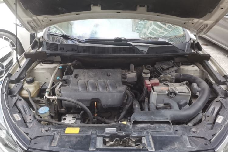 Used Venucia T70 2016 2.0L CVT Smart Choice Edition Engine Bay