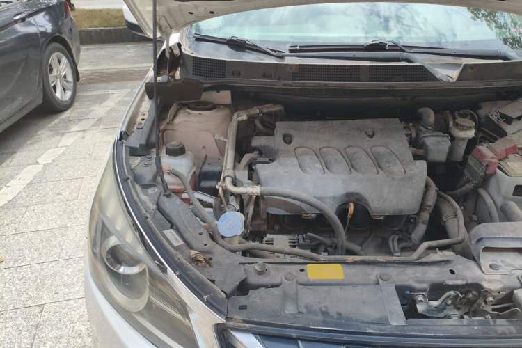 Used Venucia T70 2016 2.0L Manual RuiXiang Edition Engine Bay Right