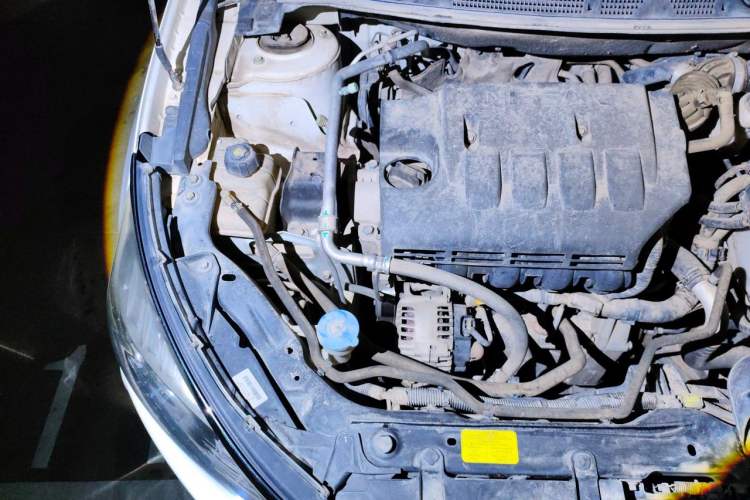 Used Venucia T70 2016 1.6L Manual Ruixing Edition Engine Bay Right
