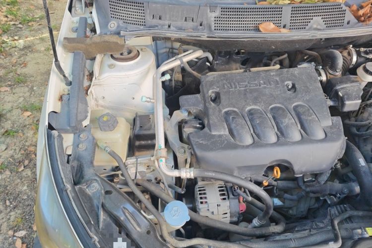 Used Venucia T70 2016 2.0L CVT Smart Choice Edition Engine Bay Right