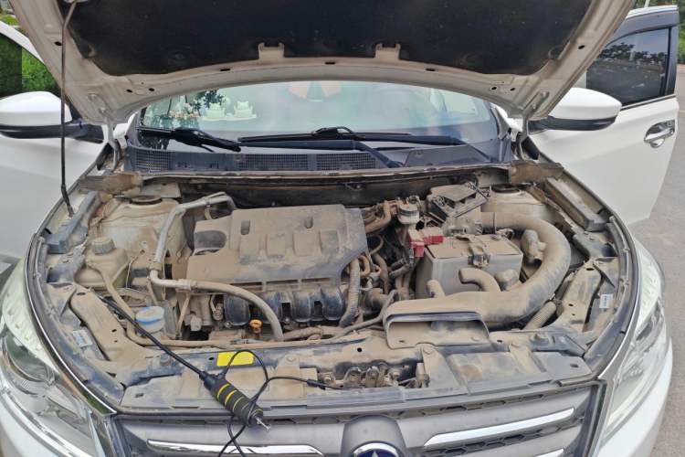 Used Venucia T70 2016 1.6L Manual Ruixing Edition Engine Bay