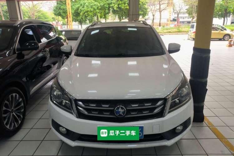 Used Venucia T70 2016 2.0L CVT Smart Choice Edition Exterior 1