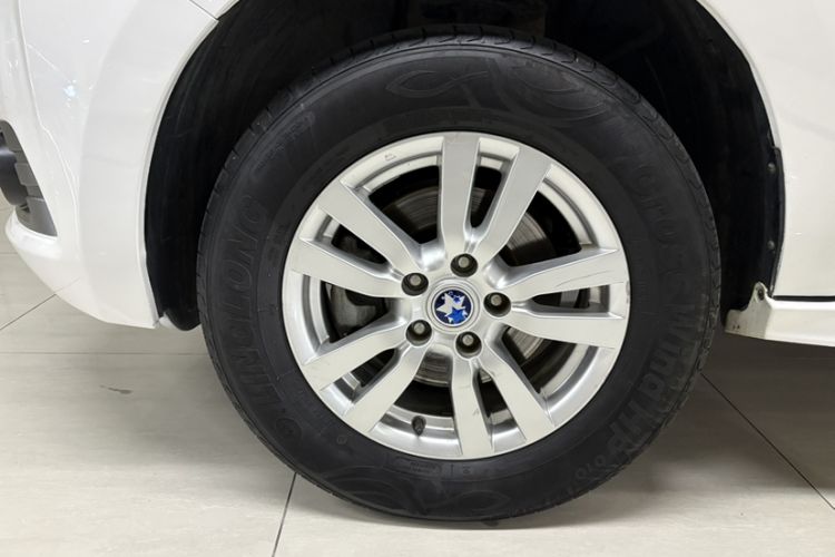 Used Venucia T70 2016 2.0L CVT Smart Choice Edition Exterior 11