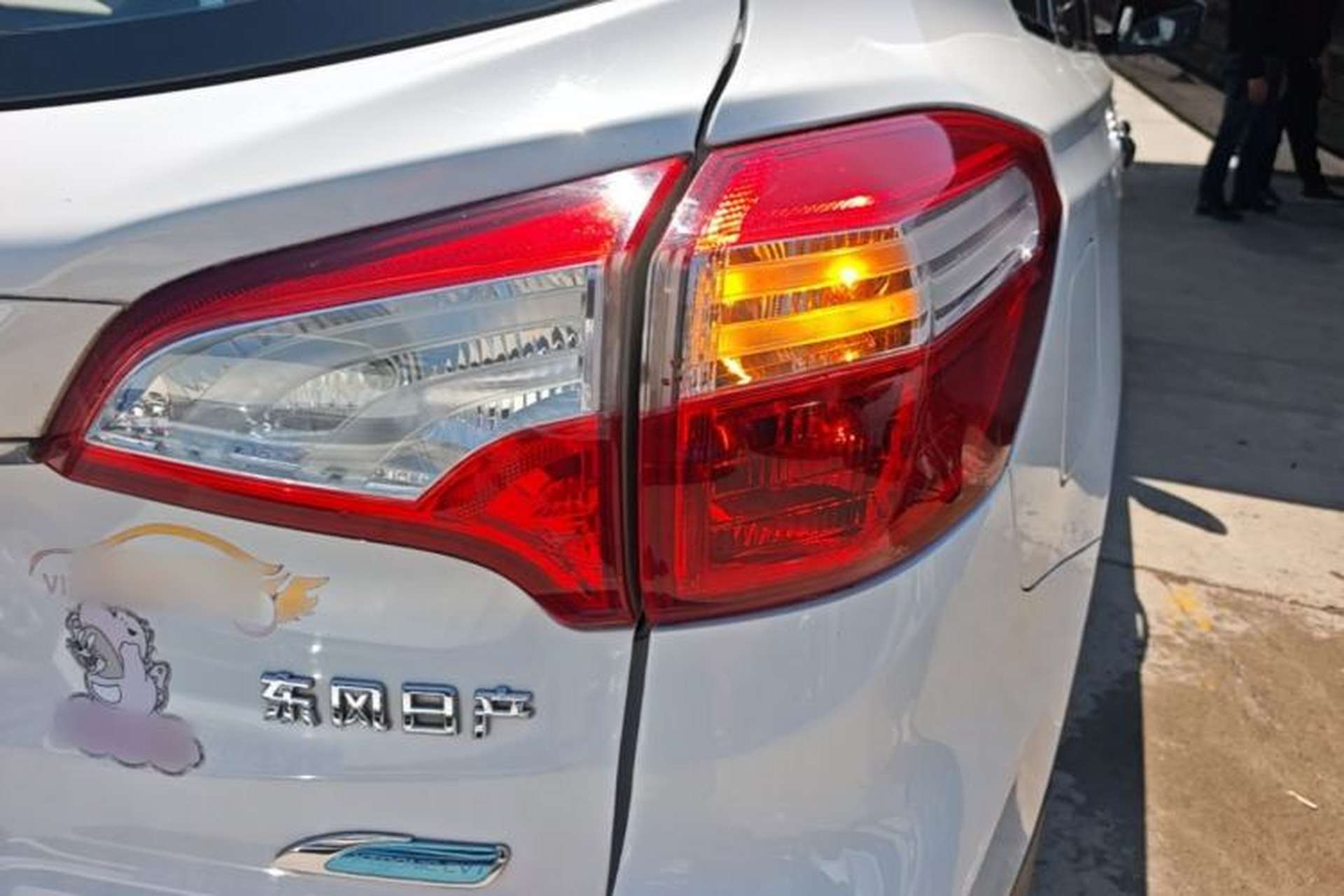 Used Venucia T70 2016 2.0L CVT Smart Choice Edition Exterior 3