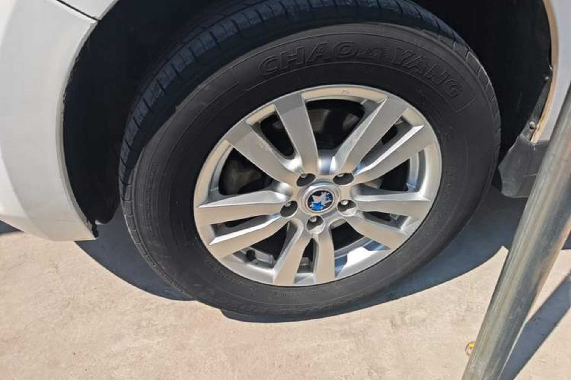 Used Venucia T70 2016 2.0L CVT Smart Choice Edition Exterior 4