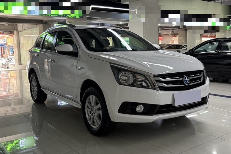 Used Venucia T70 2016 2.0L CVT Smart Choice Edition Exterior 7