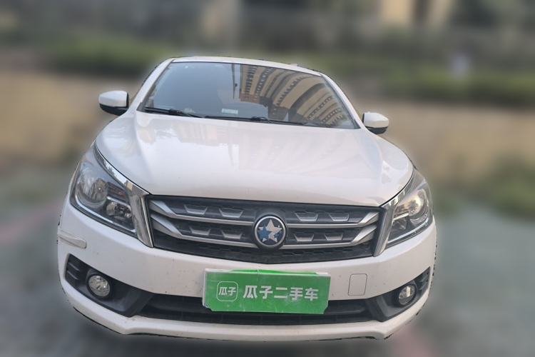 Used Venucia T70 2016 1.6L Manual Ruixing Edition Front