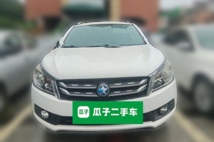 Used Venucia T70 2016 2.0L CVT Smart Choice Edition Front