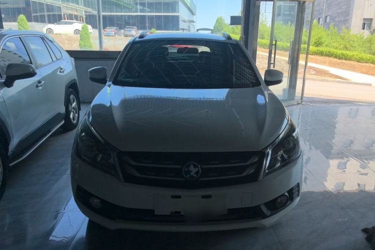 Used Venucia T70 2016 1.6L Manual Ruixing Edition Front