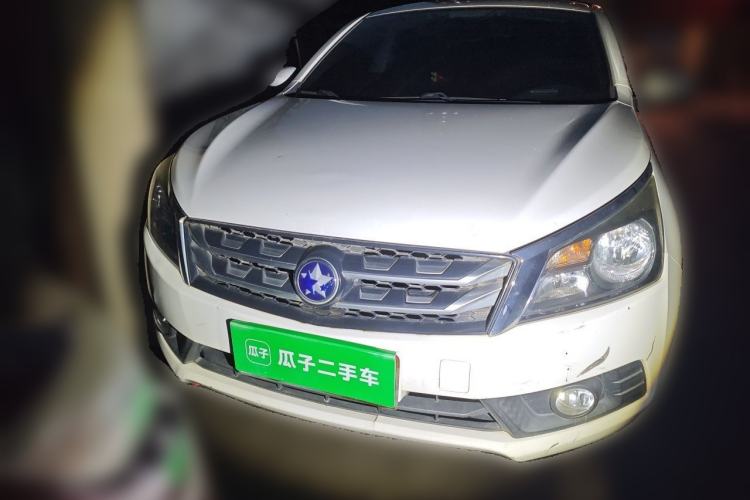 Used Venucia T70 2016 1.6L Manual Ruixing Edition Front
