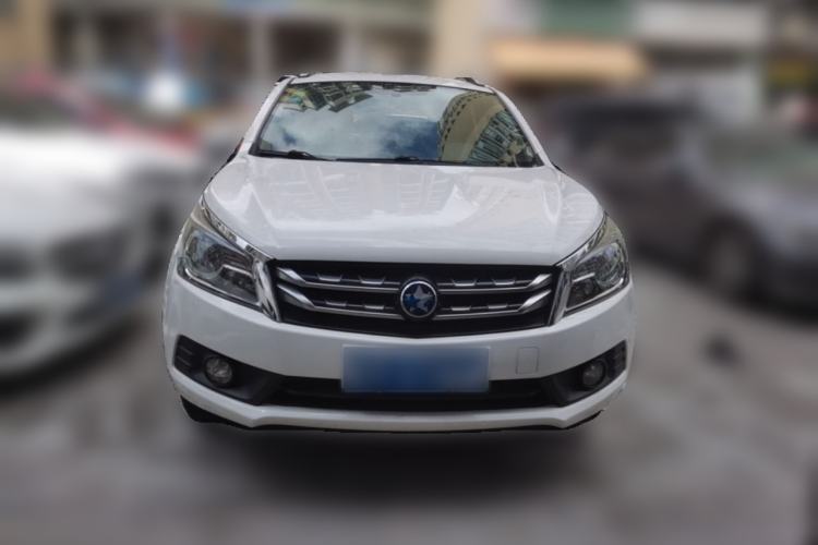 Used Venucia T70 2016 2.0L CVT Smart Choice Edition Front