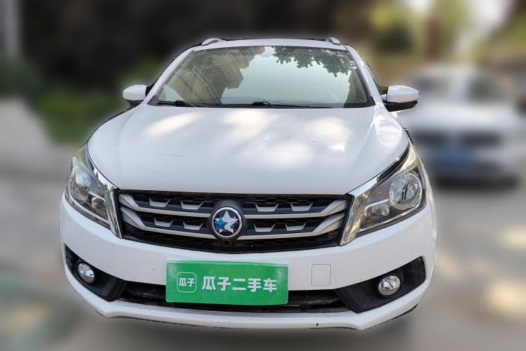 Used Venucia T70 2016 1.6L Manual Ruixing Edition Front