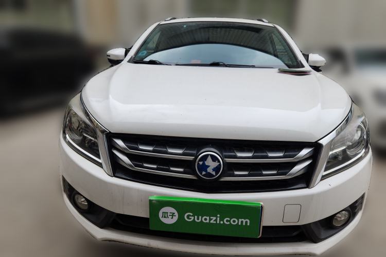 Used Venucia T70 2016 2.0L Manual RuiQu Version Front