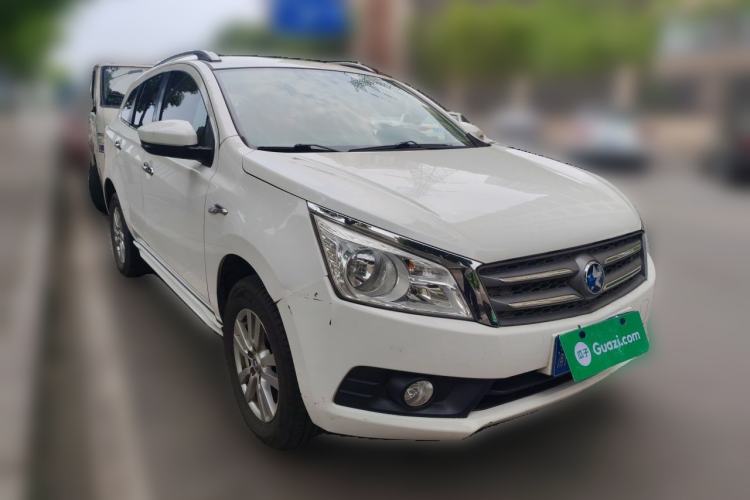 Used Venucia T70 2016 2.0L CVT Smart Choice Edition Front Right 45 Deg