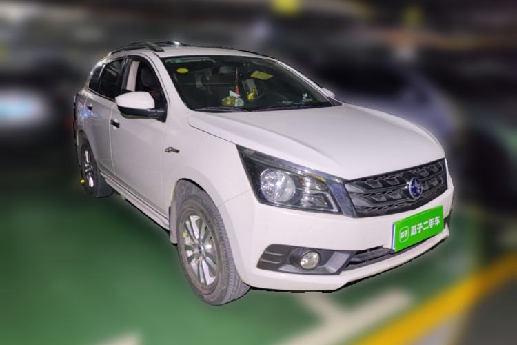 Used Venucia T70 2016 2.0L Manual RuiQu Version Front Right 45 Deg
