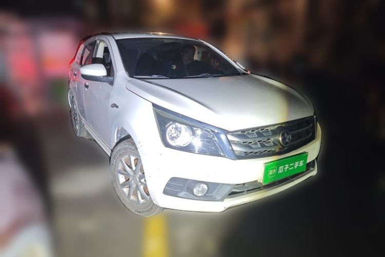 Used Venucia T70 2016 1.6L Manual Ruixing Edition Front Right 45 Deg