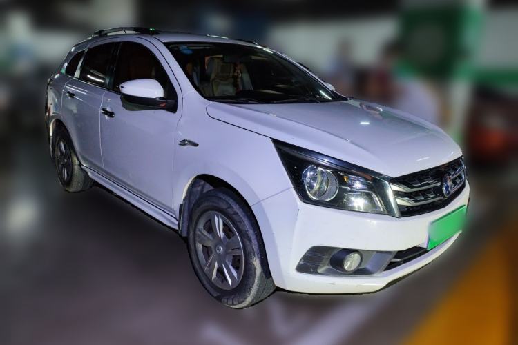 Used Venucia T70 2016 1.6L Manual Ruixing Edition Front Right 45 Deg