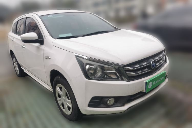 Used Venucia T70 2016 1.6L Manual Ruixing Edition Front Right 45 Deg