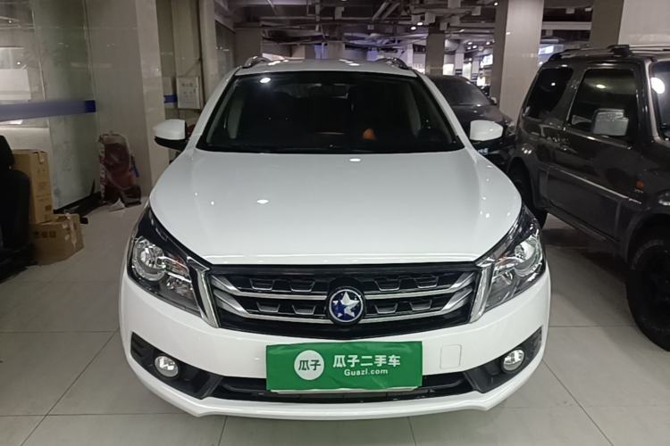 Used Venucia T70 2016 2.0L CVT Smart Choice Edition Front