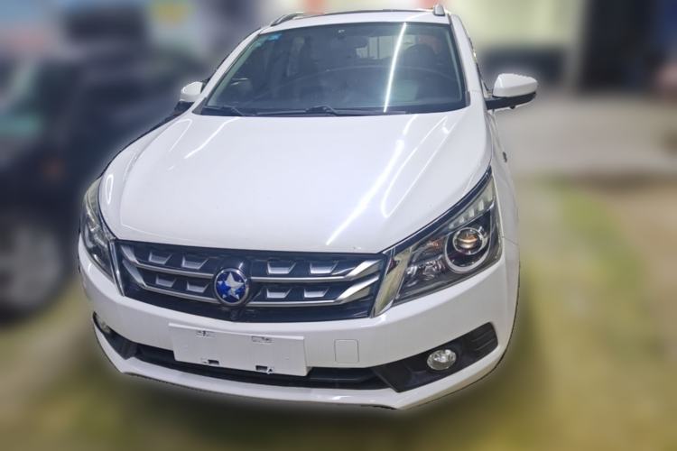 Used Venucia T70 2016 2.0L CVT Smart Edition Front