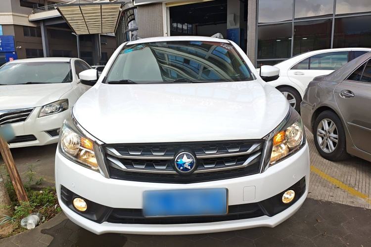 Used Venucia T70 2016 1.6L Manual Ruixing Edition Front