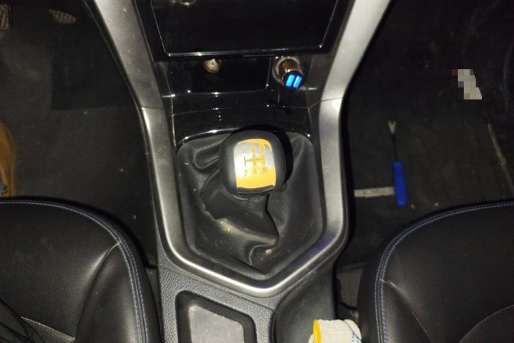Used Venucia T70 2016 1.6L Manual Ruixing Edition Gear Lever