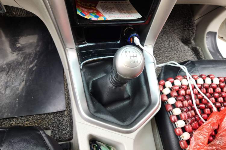 Used Venucia T70 2016 2.0L Manual RuiQu Version Gear Lever