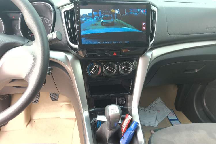 Used Venucia T70 2016 1.6L Manual Ruixing Edition Gear Lever