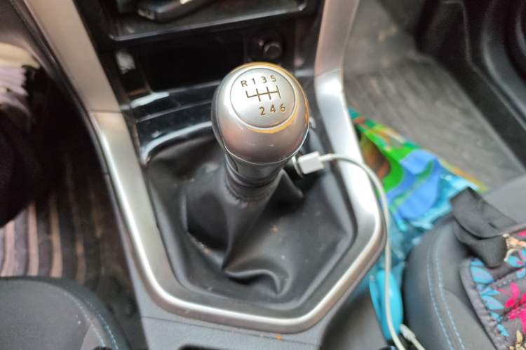 Used Venucia T70 2016 2.0L Manual RuiQu Version Gear Lever