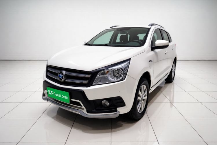 Used Venucia T70 2016 2.0L CVT Smart Choice Edition Guazi used car, China used car export, Used car for sale, Used cars, Cheapest cars for sale