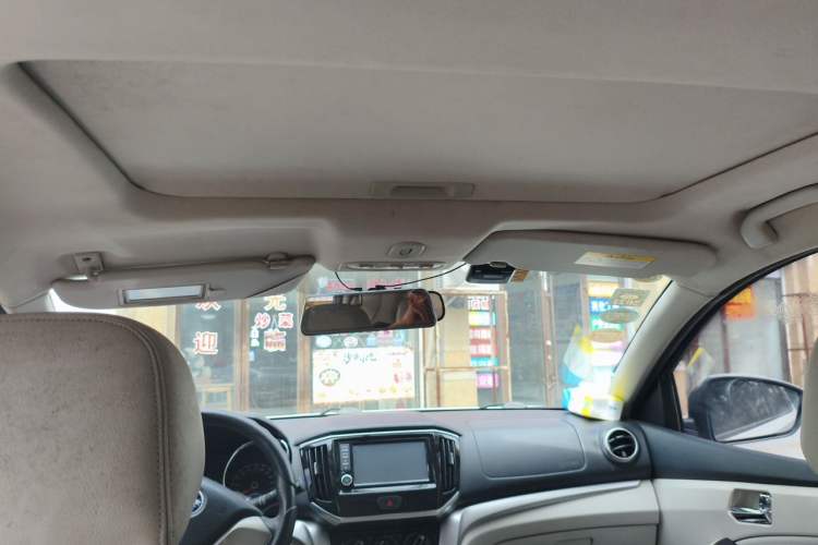 Used Venucia T70 2016 2.0L Manual RuiXiang Edition Headliner