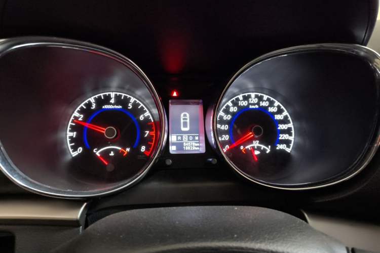 Used Venucia T70 2016 2.0L CVT Smart Edition Instrument Cluster
