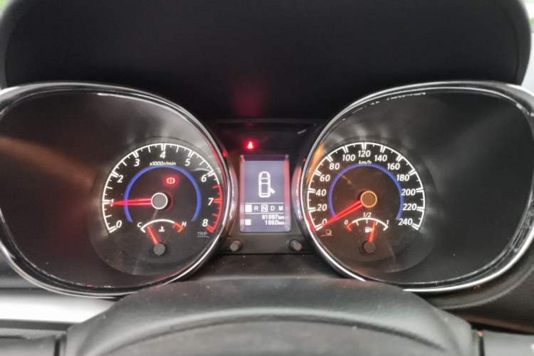 Used Venucia T70 2016 2.0L CVT Smart Choice Edition Instrument Cluster