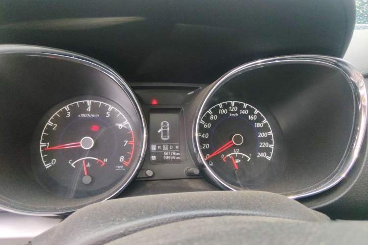 Used Venucia T70 2016 2.0L CVT Smart Choice Edition Instrument Cluster