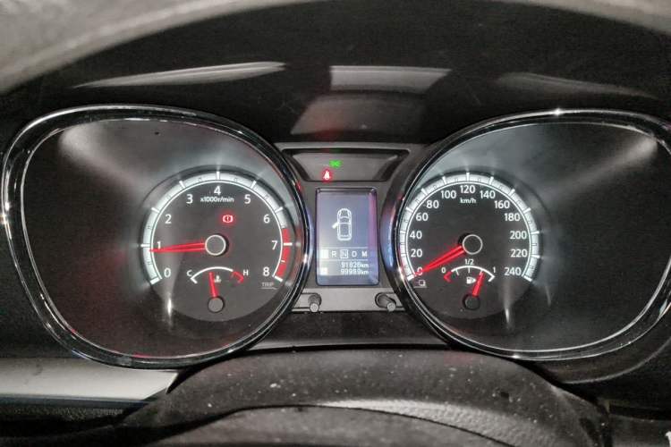 Used Venucia T70 2016 2.0L CVT Smart Choice Edition Instrument Cluster
